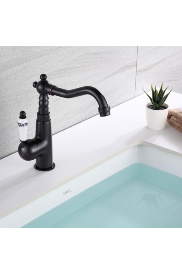 Siyah Rustik Porselenli Lavabo Bataryası Siyah Rustik Porselenli Lavabo Bataryası