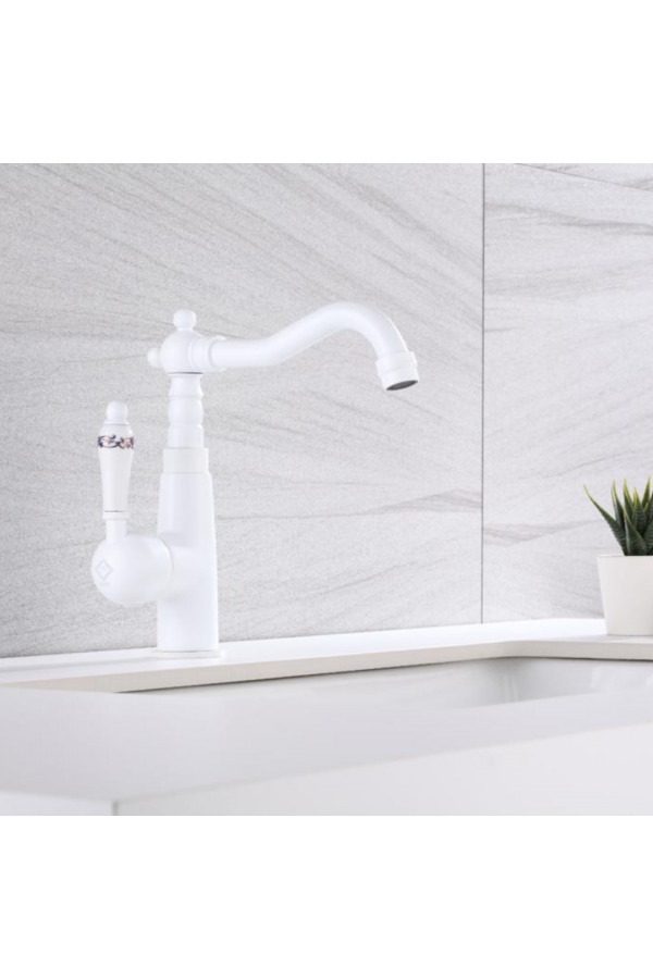 Beyaz Rustik Porselenli Lavabo Bataryası Beyaz Rustik Porselenli Lavabo Bataryası