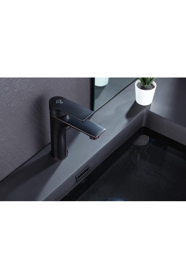 Delta Siyah Lavabo Bataryası Delta Siyah Lavabo Bataryası