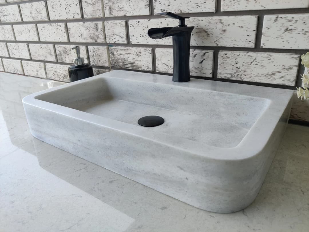Beyaz Oval Step Mermer Lavabo 2