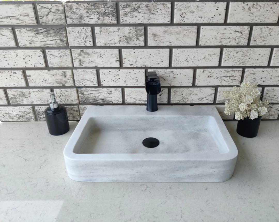 Beyaz Oval Step Mermer Lavabo 1